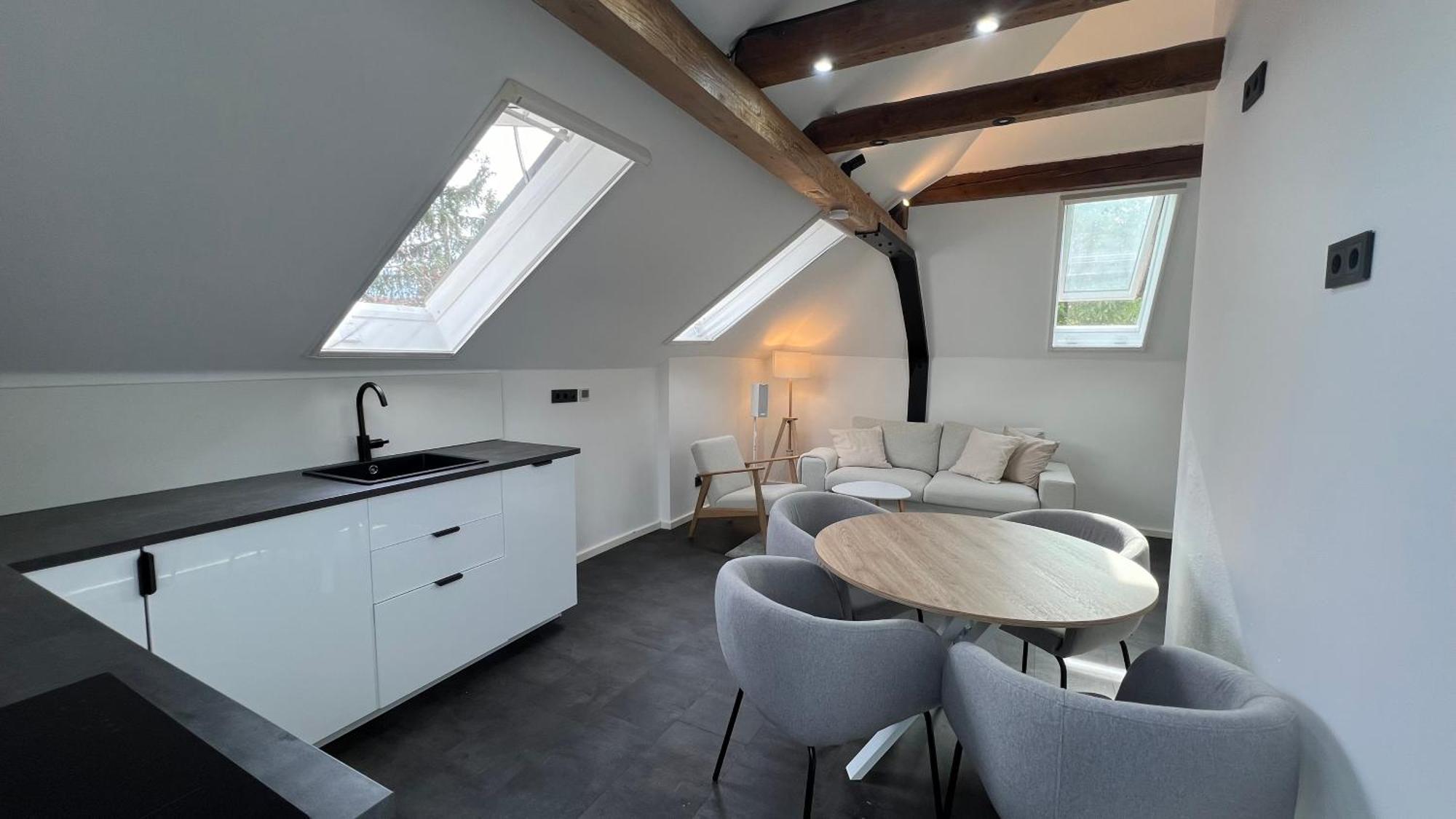 Ludwigshome - Zentrale Lage, Luxusbad, Workspace, Klima Людвигсбург Экстерьер фото