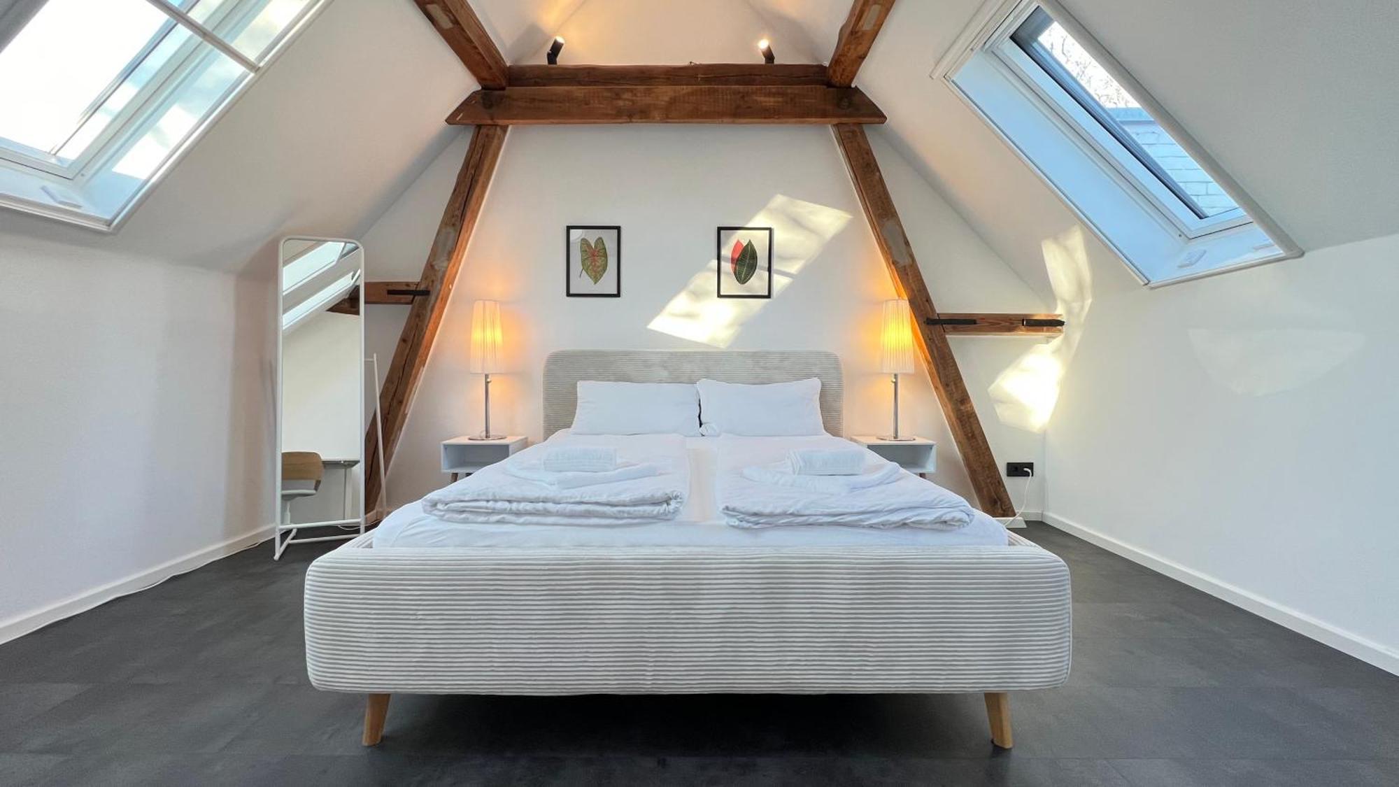 Ludwigshome - Zentrale Lage, Luxusbad, Workspace, Klima Людвигсбург Экстерьер фото